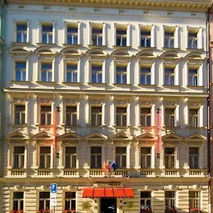 **** Отель Mala Strana Чехия