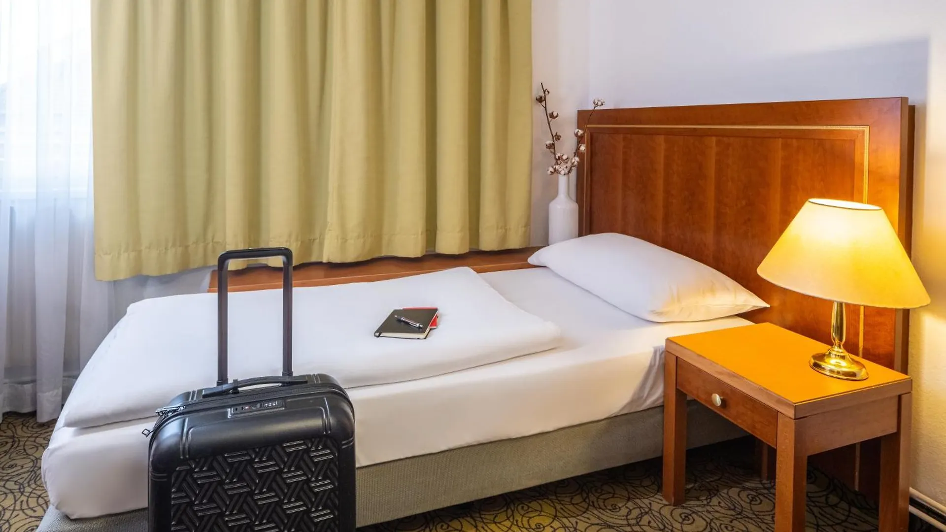 ****  Hotel Mercure Wien Westbahnhof Austria