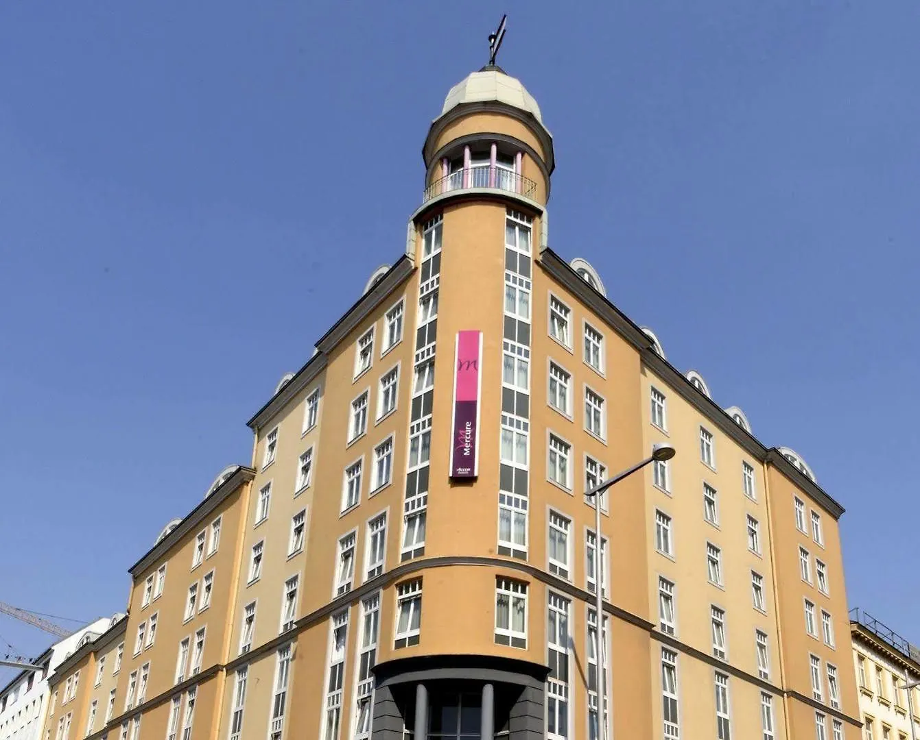 Hotel Mercure Wien Westbahnhof  Vienna
